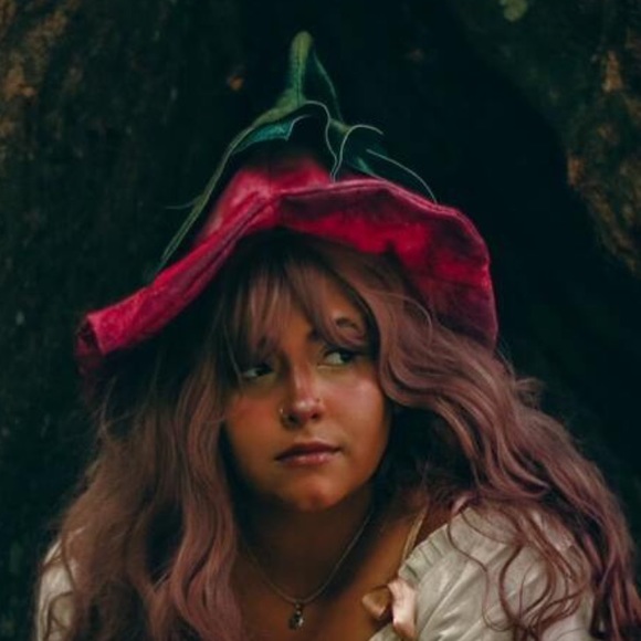 Fairy Flower Hat - Picture 3 of 9